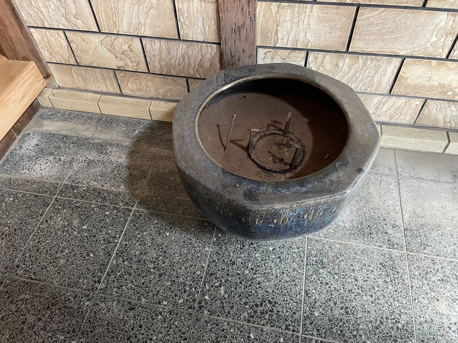 安城市の襖・障子・網戸・畳の張替え　手張り表具職人の店 和紙屋（かずしや）安城北店