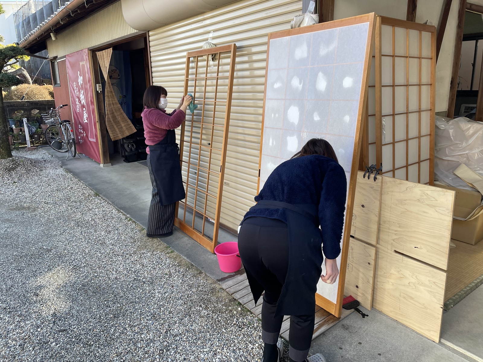 安城市の襖・障子・網戸・畳の張替え　手張り表具職人の店 和紙屋（かずしや）安城北店
