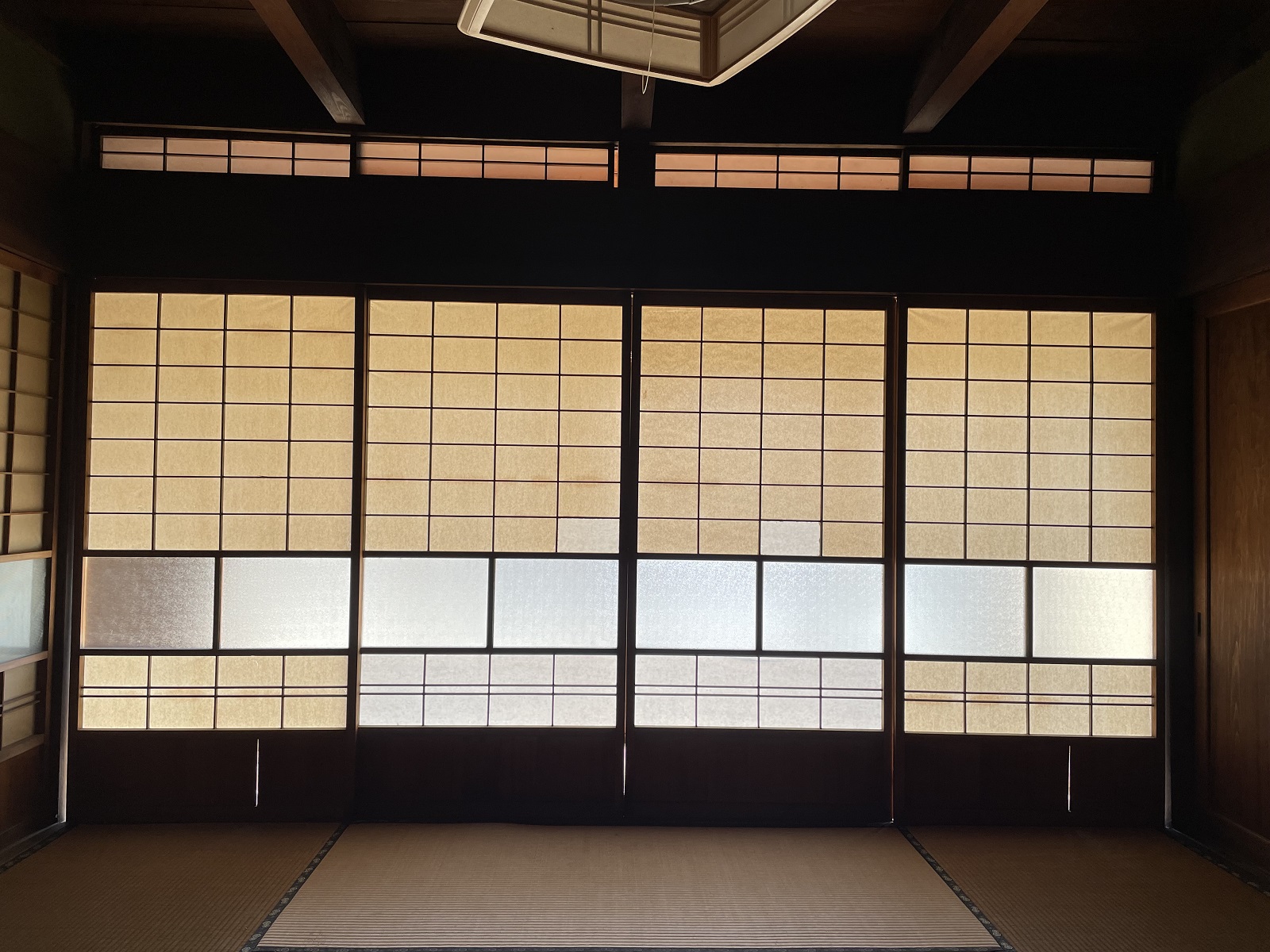 安城市の襖・障子・網戸・畳の張替え　手張り表具職人の店 和紙屋（かずしや）安城北店