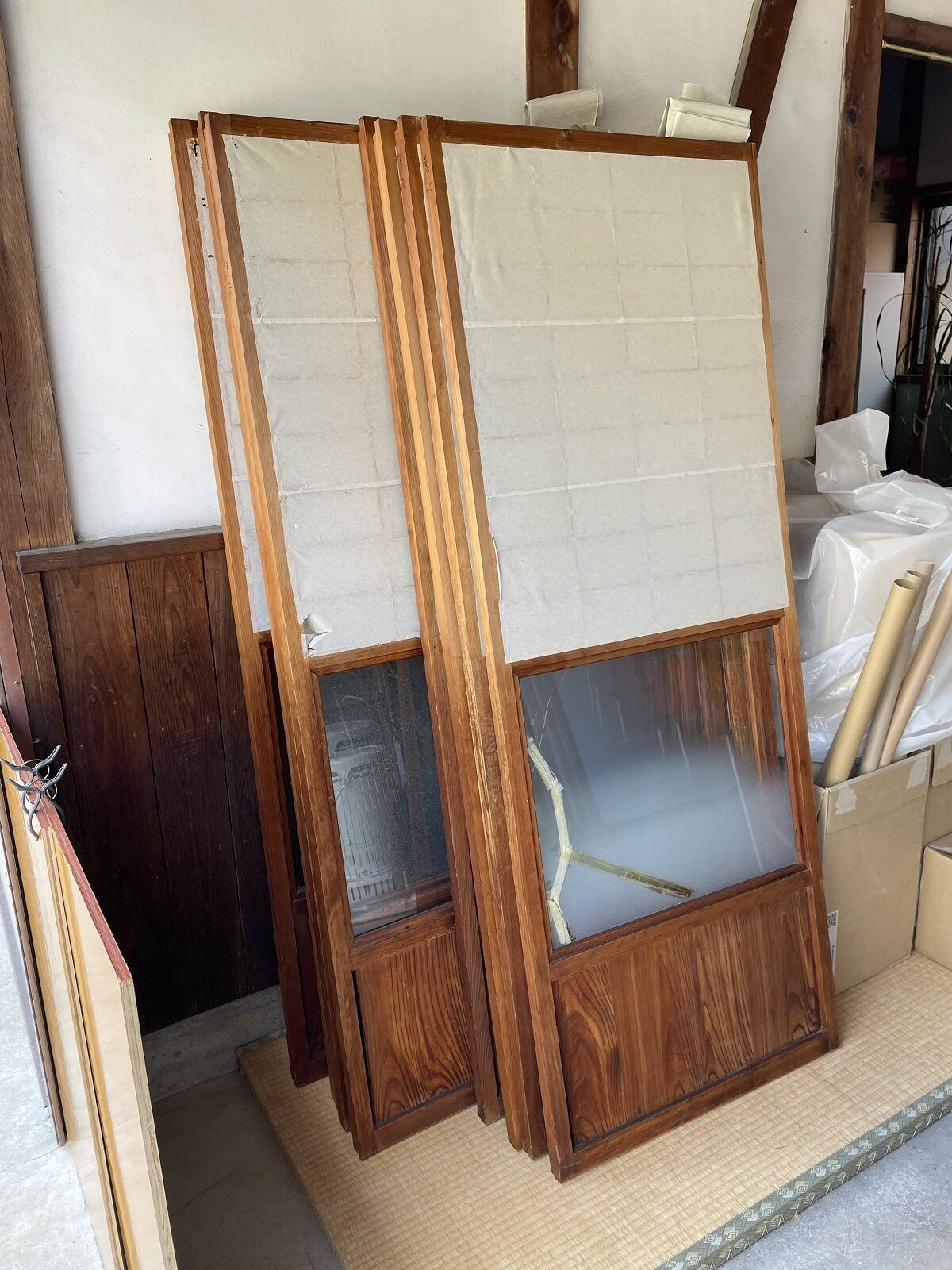 安城市の襖・障子・網戸・畳の張替え　手張り表具職人の店 和紙屋（かずしや）安城北店
