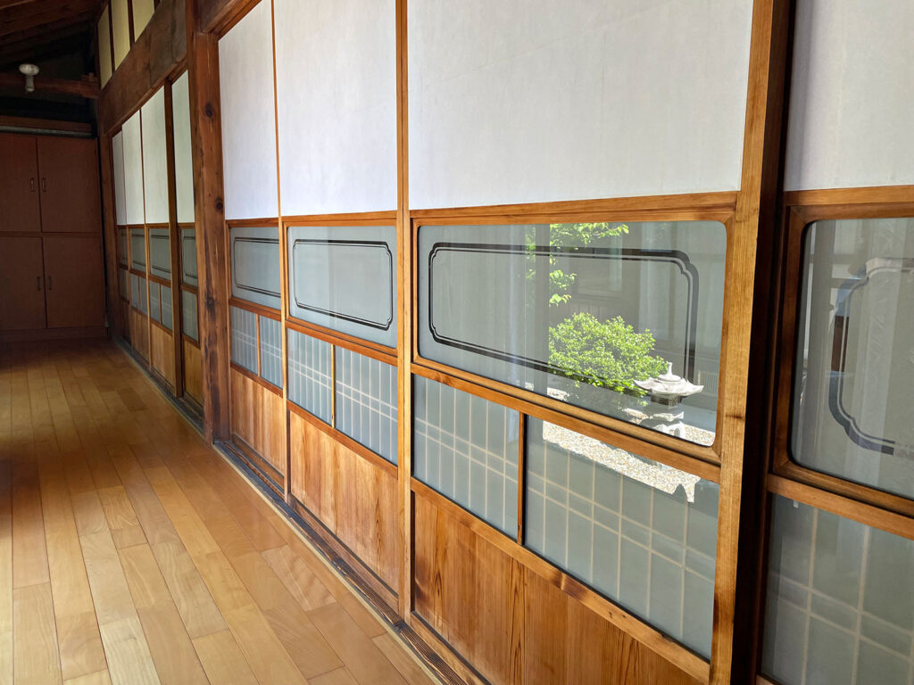 安城市　I様邸　築70年の障子張替え|安城市の襖・障子・網戸・畳の張替え　手張り表具職人の店 和紙屋（かずしや）安城北店