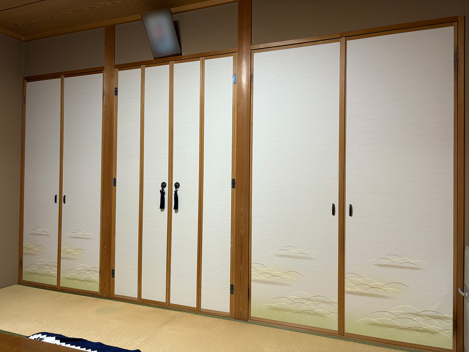 安城市　K様邸　仏間の襖と個室の戸襖の張替え|安城市の襖・障子・網戸・畳の張替え　手張り表具職人の店 和紙屋（かずしや）安城北店