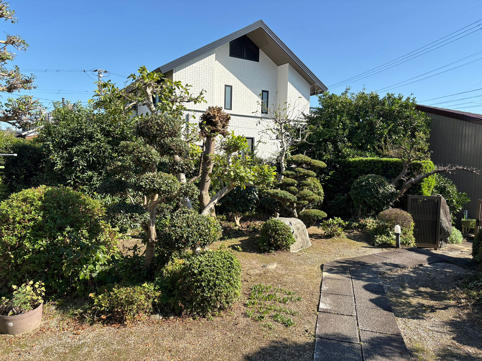 安城市の襖・障子・網戸・畳の張替え　手張り表具職人の店 和紙屋（かずしや）安城北店