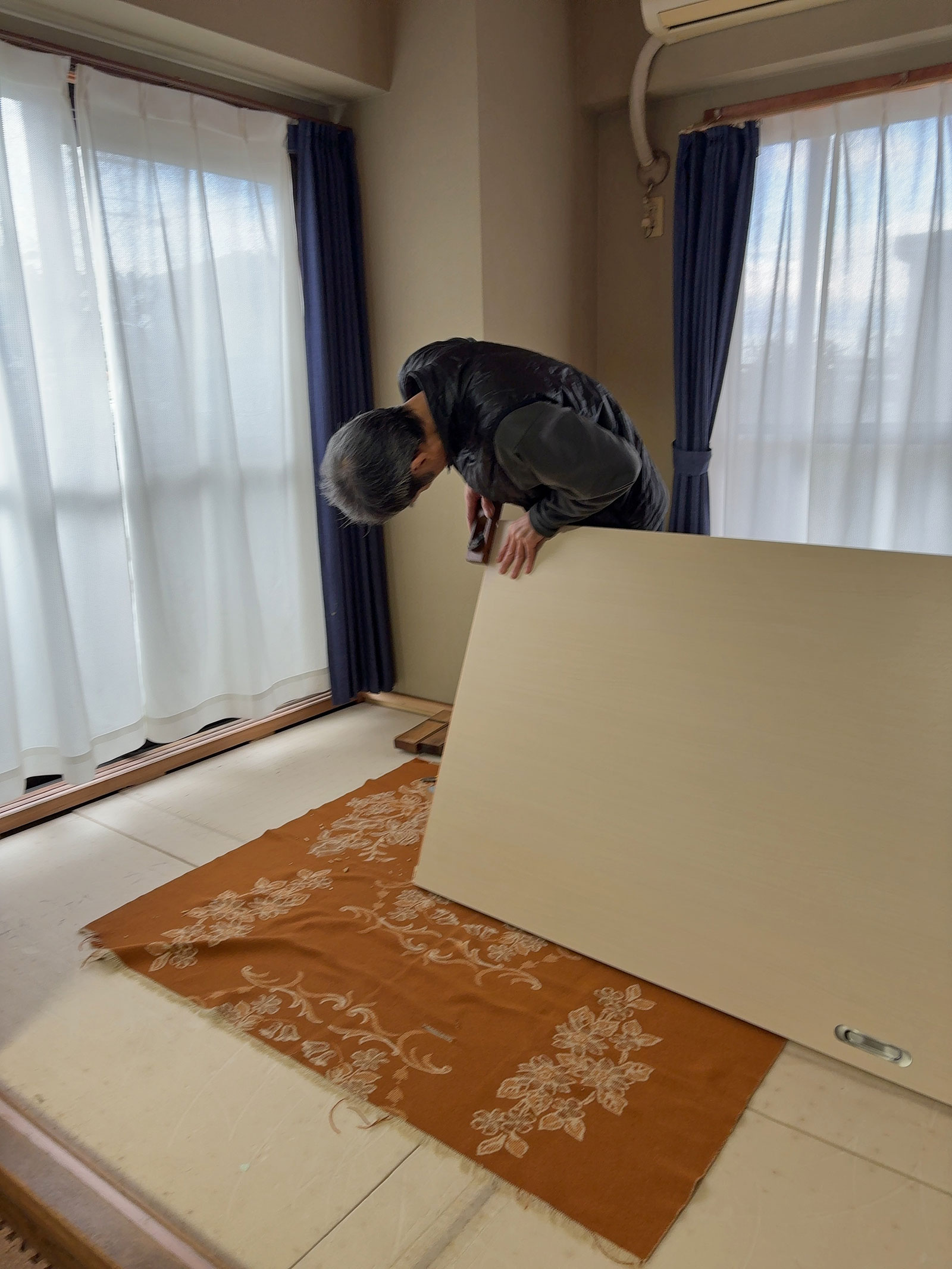 安城市の襖・障子・網戸・畳の張替え　手張り表具職人の店 和紙屋（かずしや）安城北店