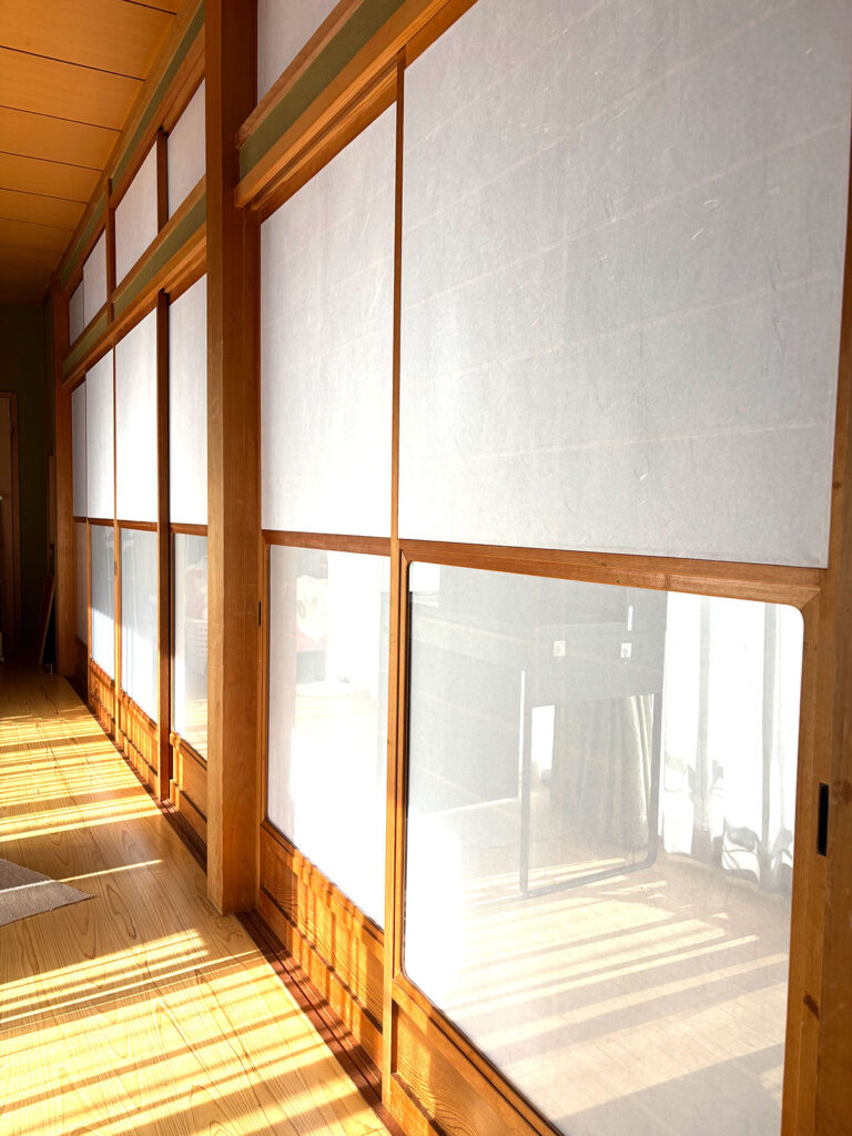 安城市　O様邸　ご近所から障子と襖の張替えの依頼でご来店いただきました。|安城市の襖・障子・網戸・畳の張替え　手張り表具職人の店 和紙屋（かずしや）安城北店