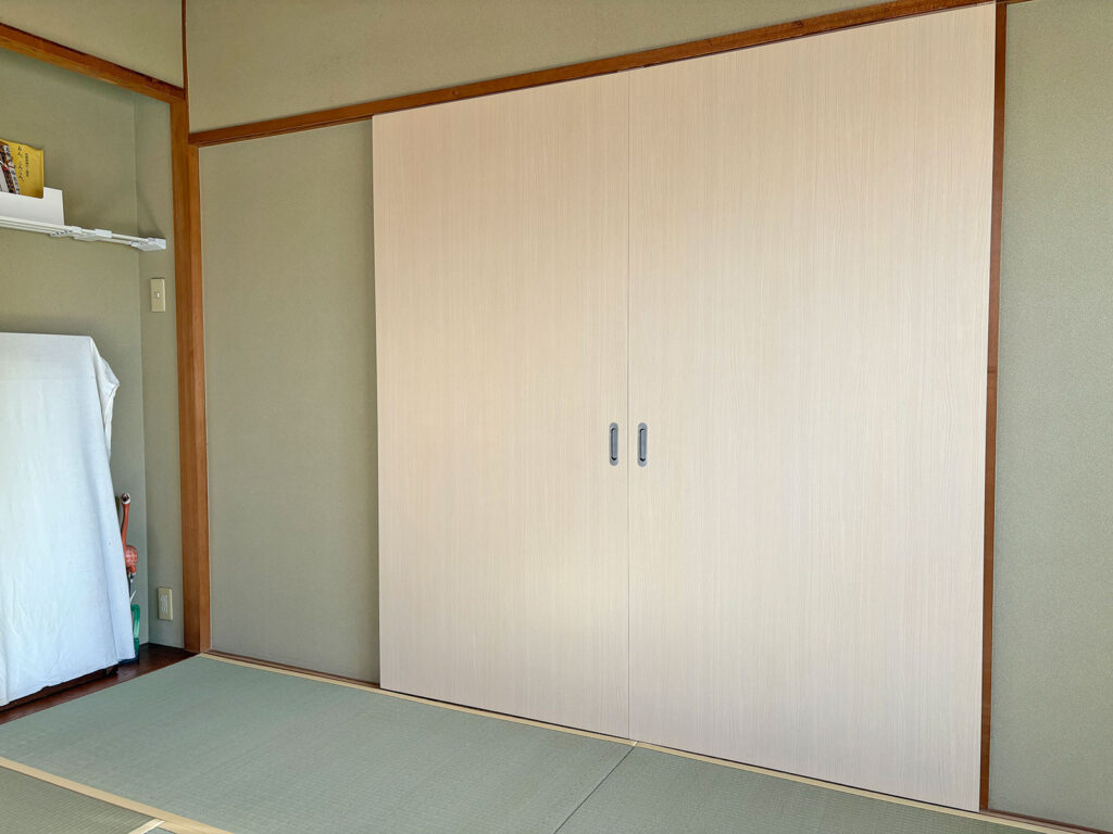 安城市　J様邸　障子だった出入口を引き戸に新調|安城市の襖・障子・網戸・畳の張替え　手張り表具職人の店 和紙屋（かずしや）安城北店