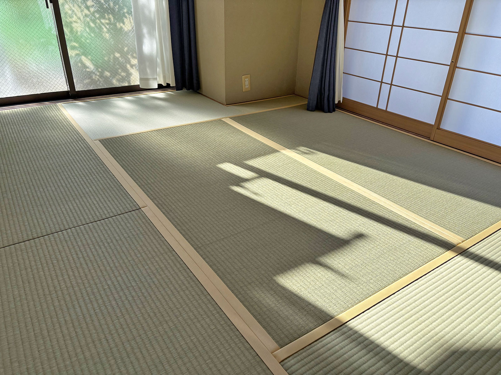 安城市の襖・障子・網戸・畳の張替え　手張り表具職人の店 和紙屋（かずしや）安城北店