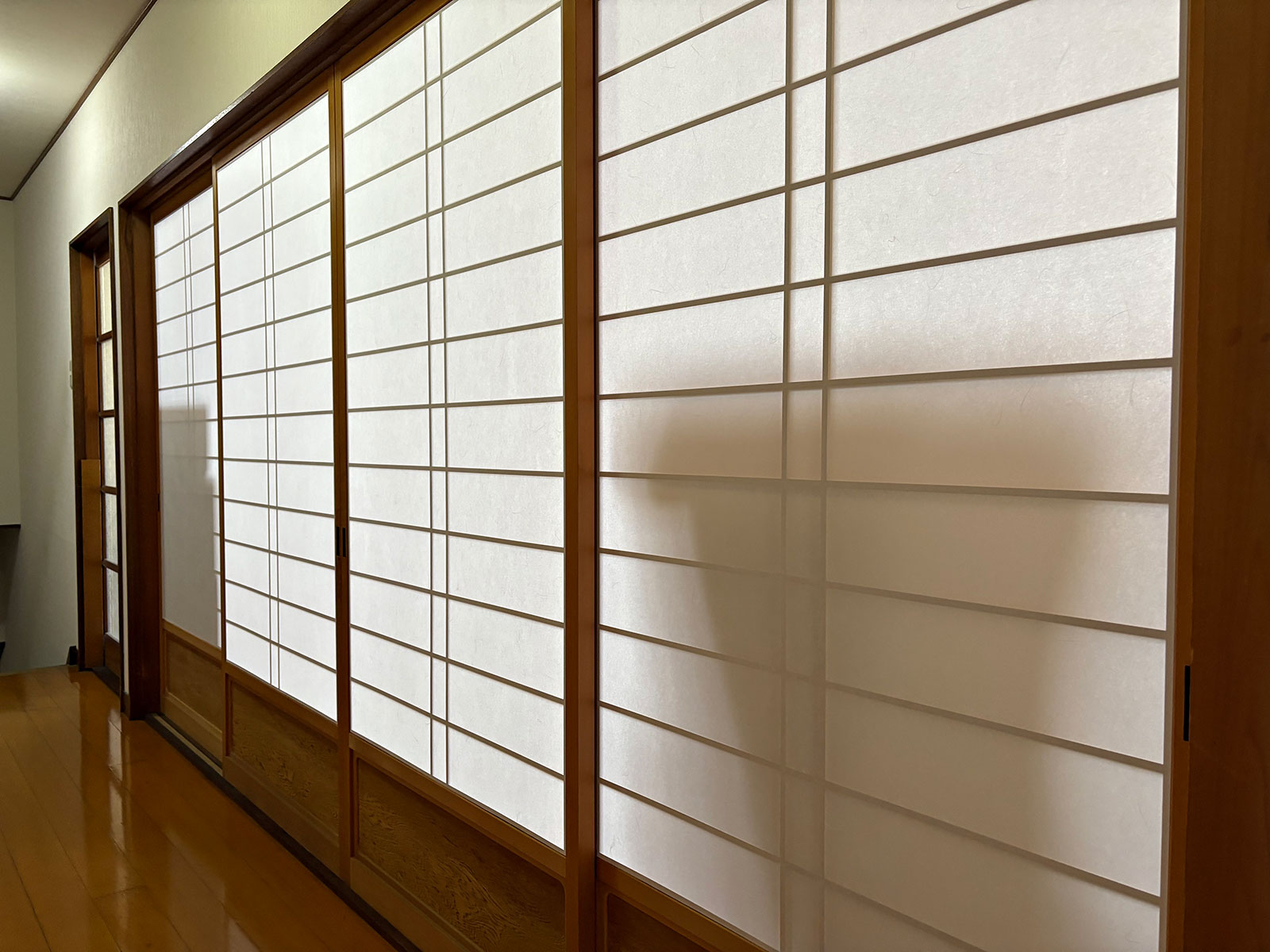 安城市　M.O.様邸　自宅から近く、地元に密着、貢献されているようなので好感をもてたので依頼を決めました。|安城市の襖・障子・網戸・畳の張替え　手張り表具職人の店 和紙屋（かずしや）安城北店