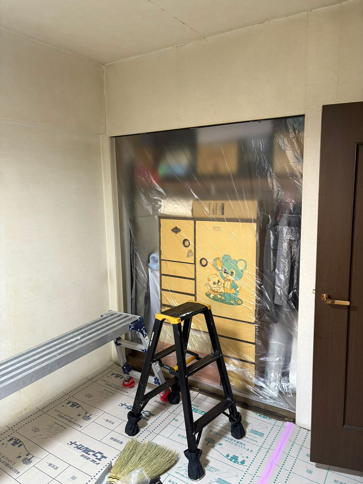 安城市の襖・障子・網戸・畳の張替え　手張り表具職人の店 和紙屋（かずしや）安城北店