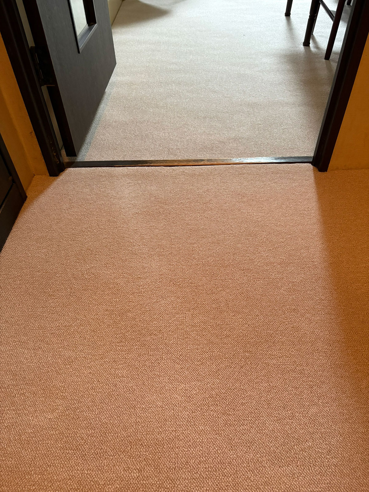 安城市の襖・障子・網戸・畳の張替え　手張り表具職人の店 和紙屋（かずしや）安城北店