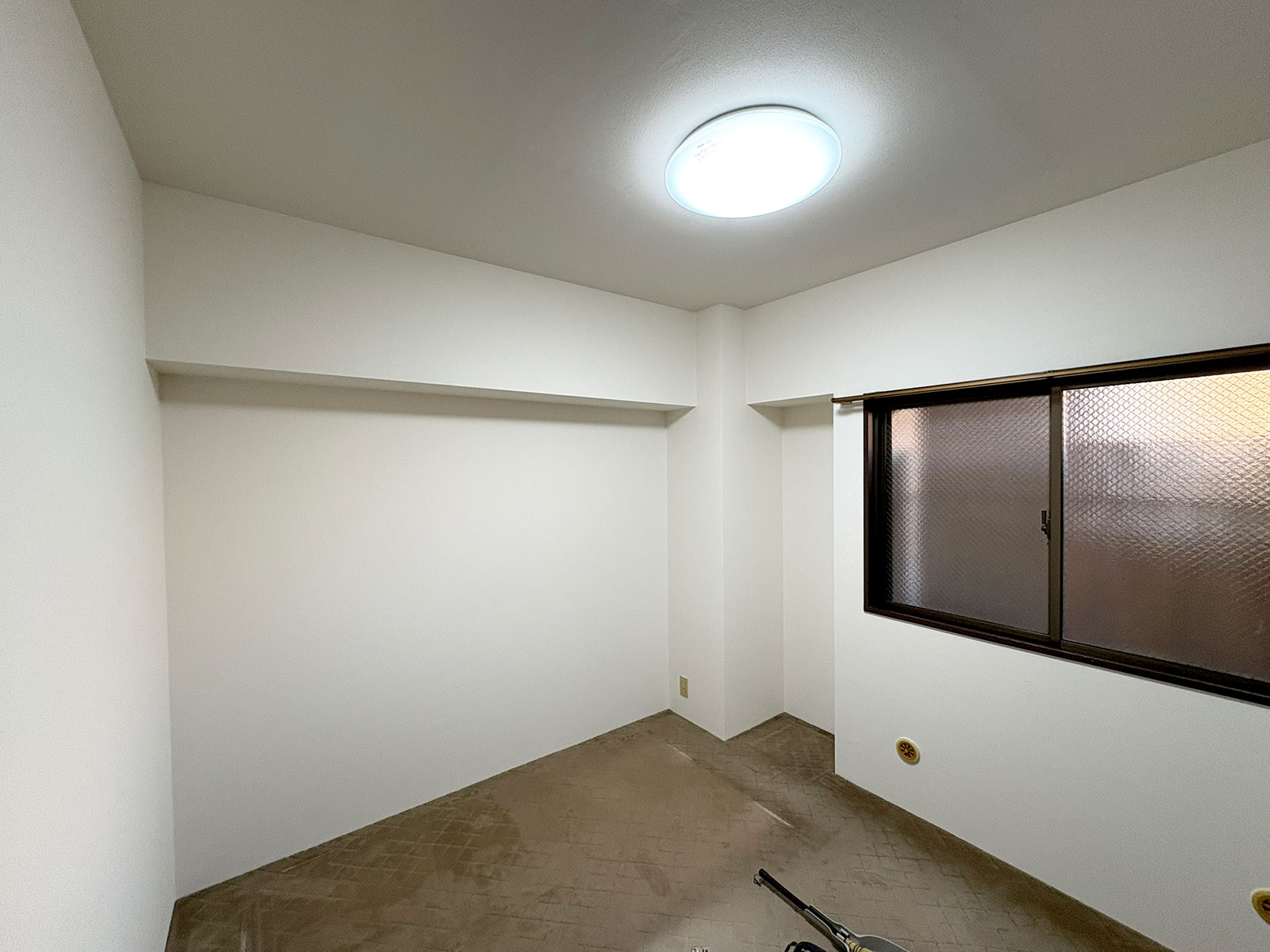 安城市の襖・障子・網戸・畳の張替え　手張り表具職人の店 和紙屋（かずしや）安城北店