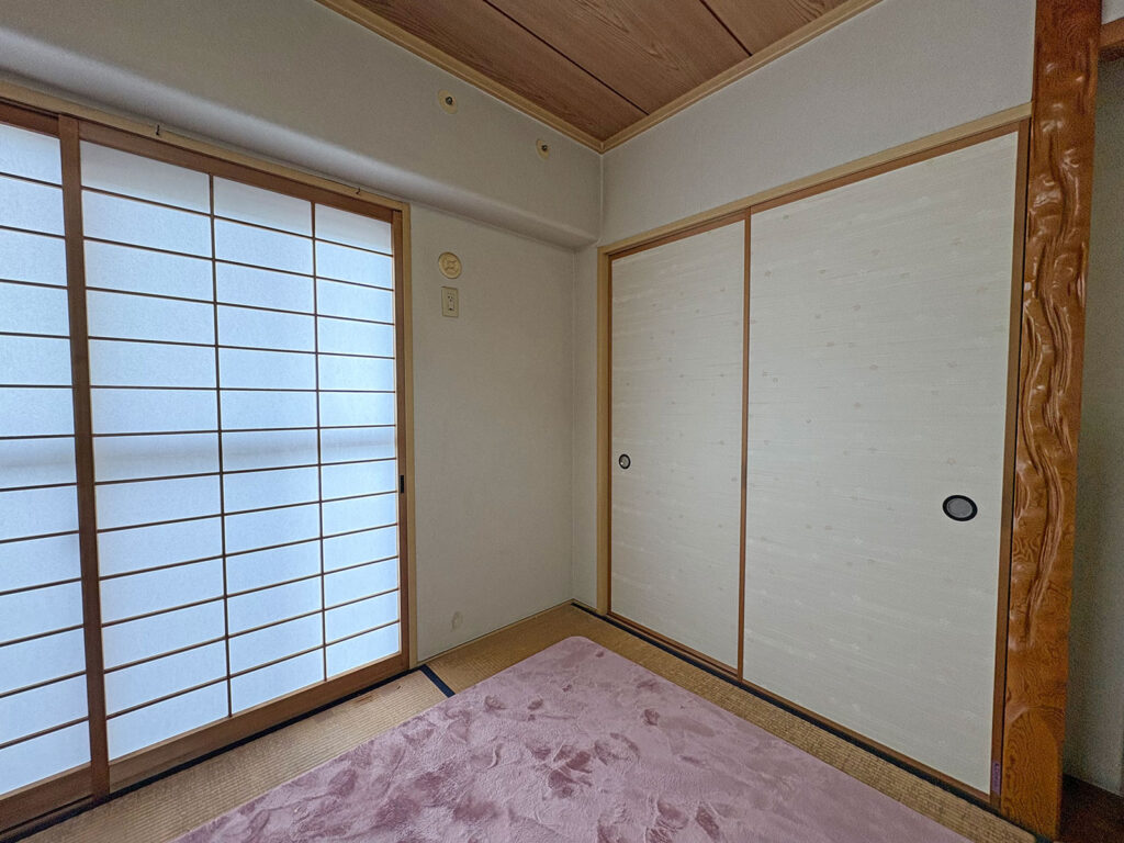 安城市　T様邸　とても親切で見本を無理に高い物で紹介したりせずに、こちらの予算に合う物を選んでくれた。|安城市の襖・障子・網戸・畳の張替え　手張り表具職人の店 和紙屋（かずしや）安城北店