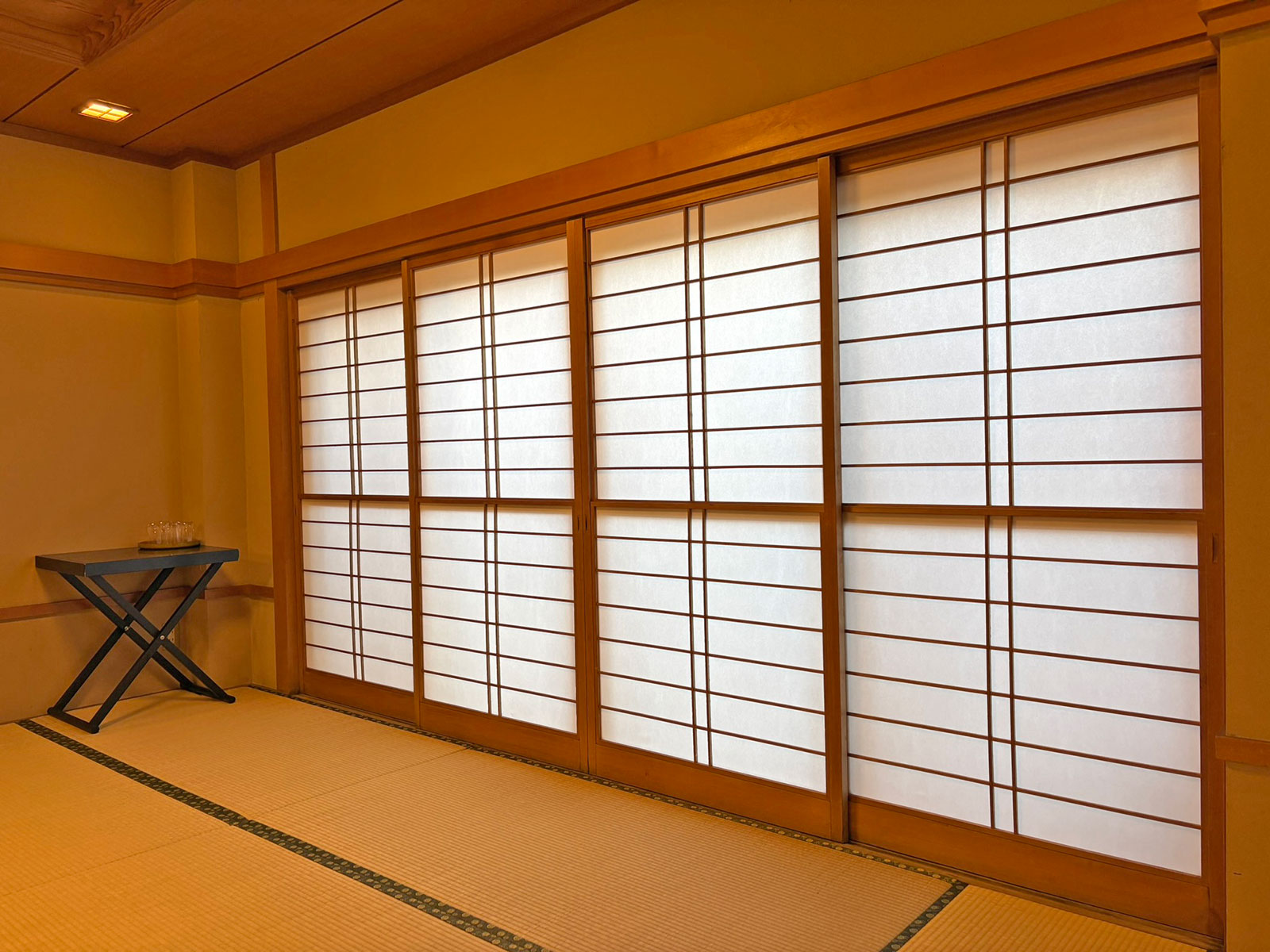 安城市の襖・障子・網戸・畳の張替え　手張り表具職人の店 和紙屋（かずしや）安城北店