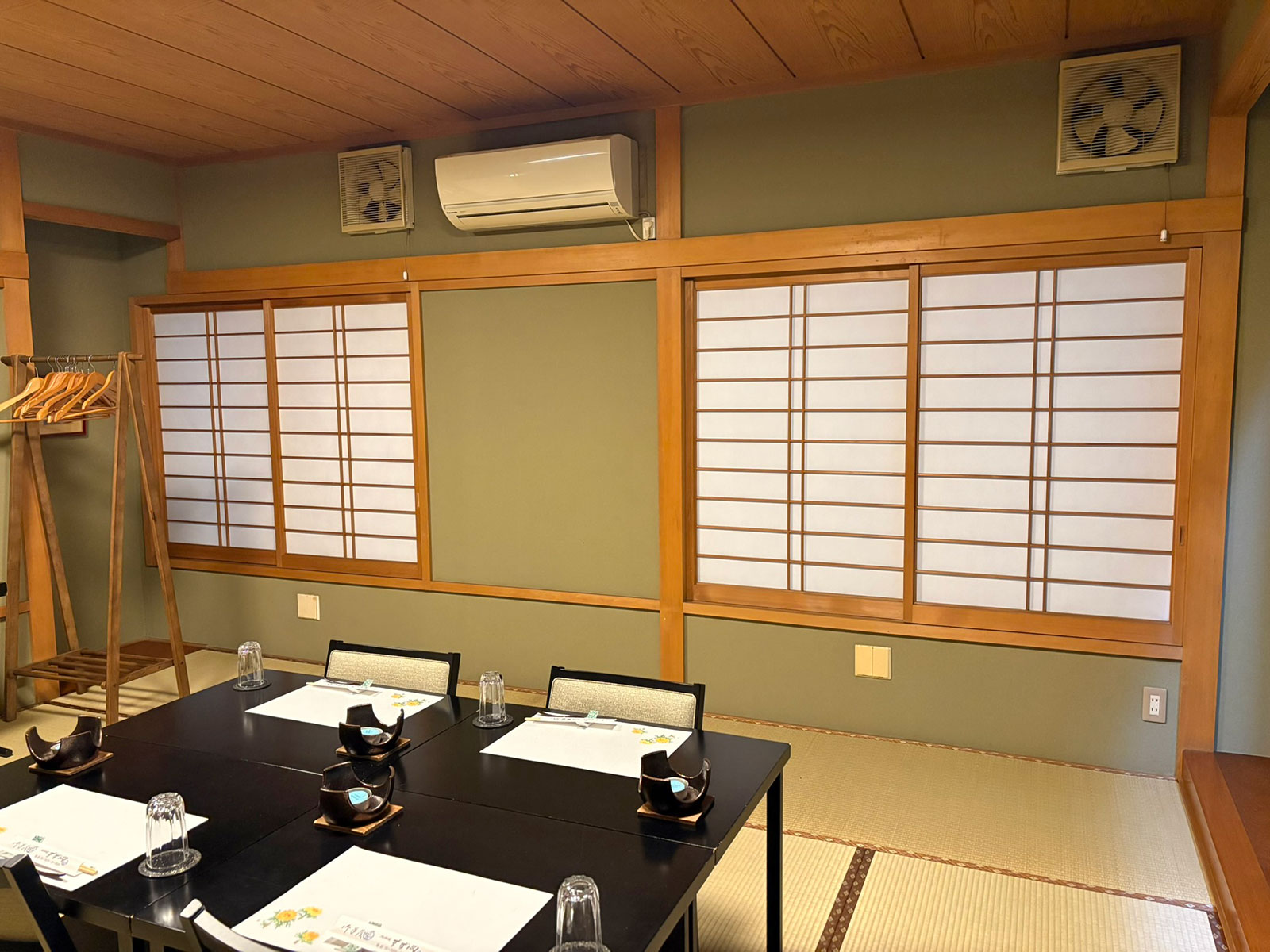 安城市の襖・障子・網戸・畳の張替え　手張り表具職人の店 和紙屋（かずしや）安城北店