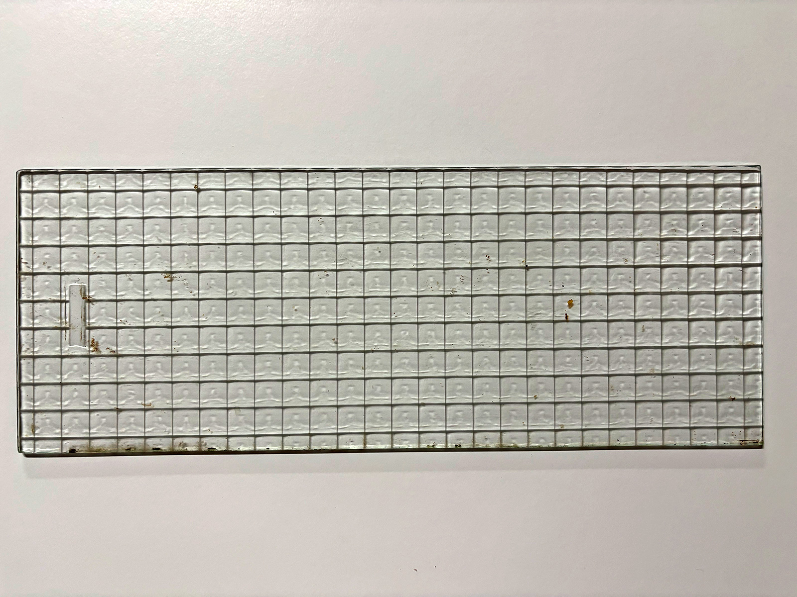 商品名：昔の木製サッシについていたガラス　品番：20260626-1|安城市の襖・障子・網戸・畳の張替え　手張り表具職人の店 和紙屋（かずしや）安城北店