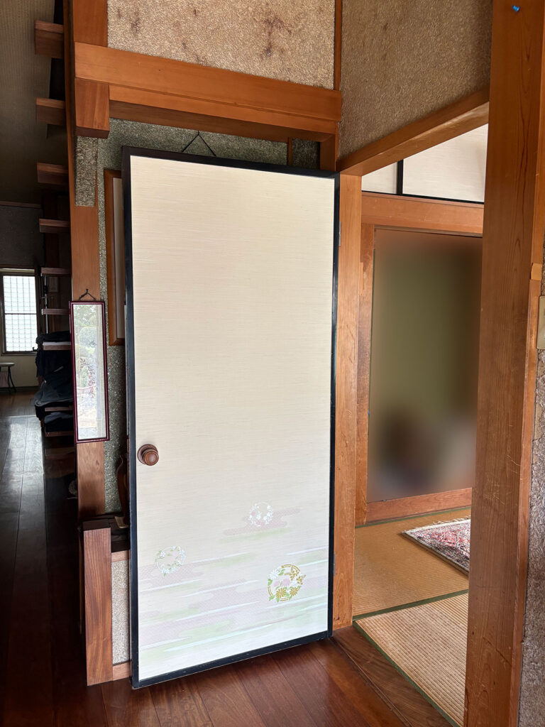 安城市　K様邸　雪見障子の張替え|安城市の襖・障子・網戸・畳の張替え　手張り表具職人の店 和紙屋（かずしや）安城北店