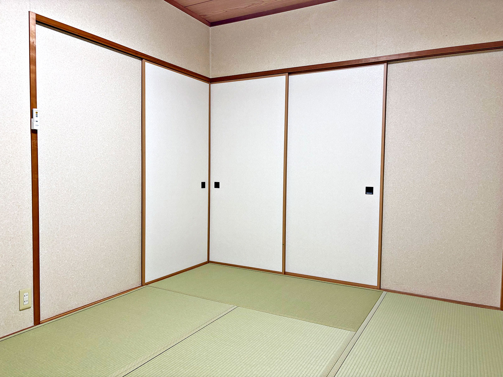 安城市の襖・障子・網戸・畳の張替え　手張り表具職人の店 和紙屋（かずしや）安城北店